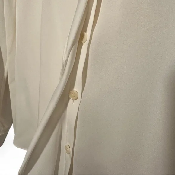 Diane Von Furstenberg Size 8 Silk Ivory Blouse with Ruffle - Picture 6 of 8
